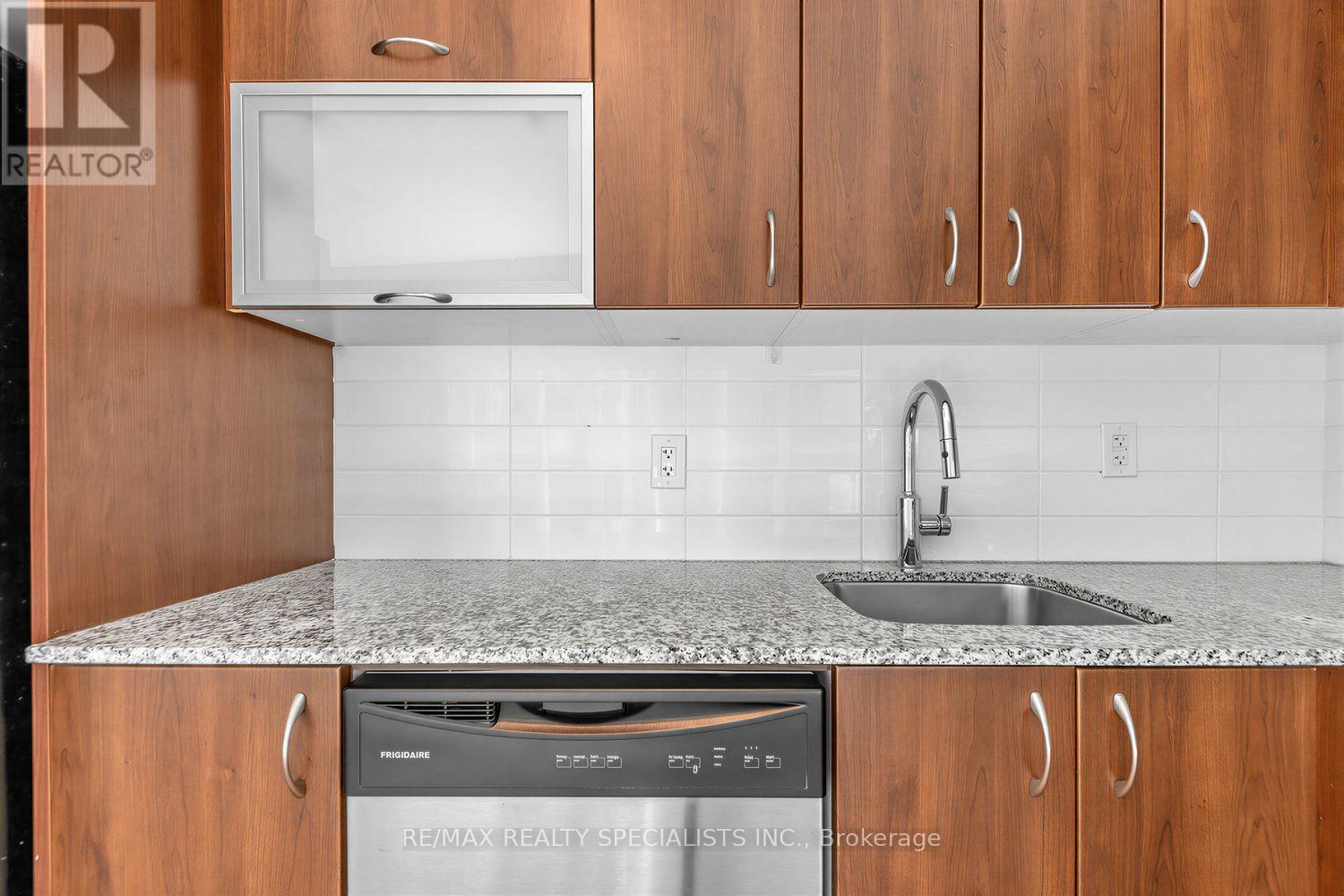 904 - 150 East Liberty Street, Toronto, Ontario  M6K 3R5 - Photo 15 - C13597738