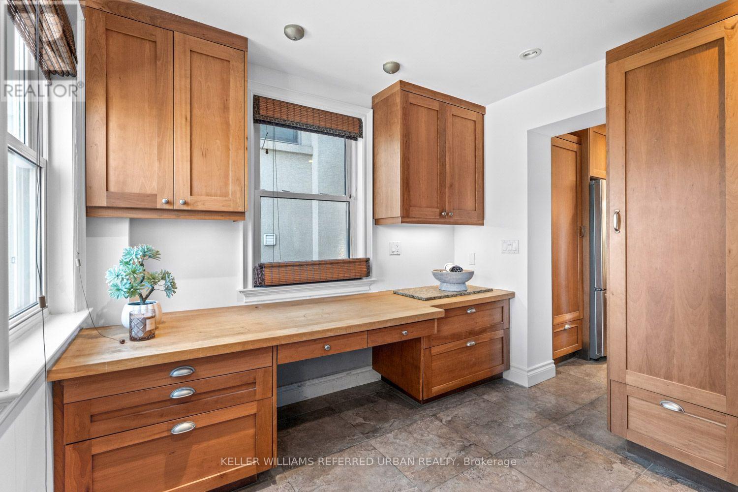 327 Bessborough Drive, Toronto, Ontario  M4G 3K9 - Photo 15 - C13601046