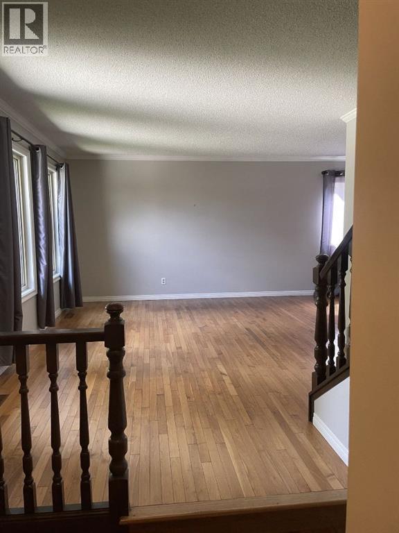 160 Hawkwood Way NW, Calgary, Alberta  T3G 1X4 - Photo 4 - A2330643