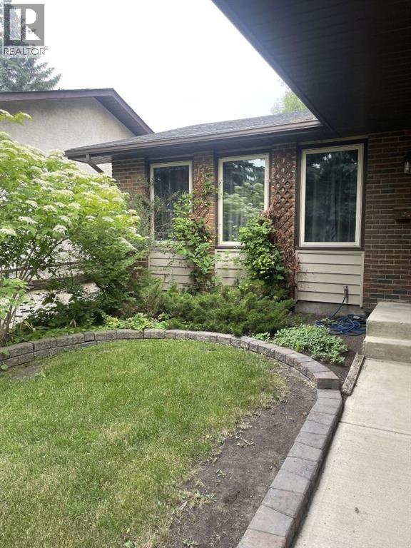 160 Hawkwood Way NW, Calgary, Alberta  T3G 1X4 - Photo 31 - A2330643