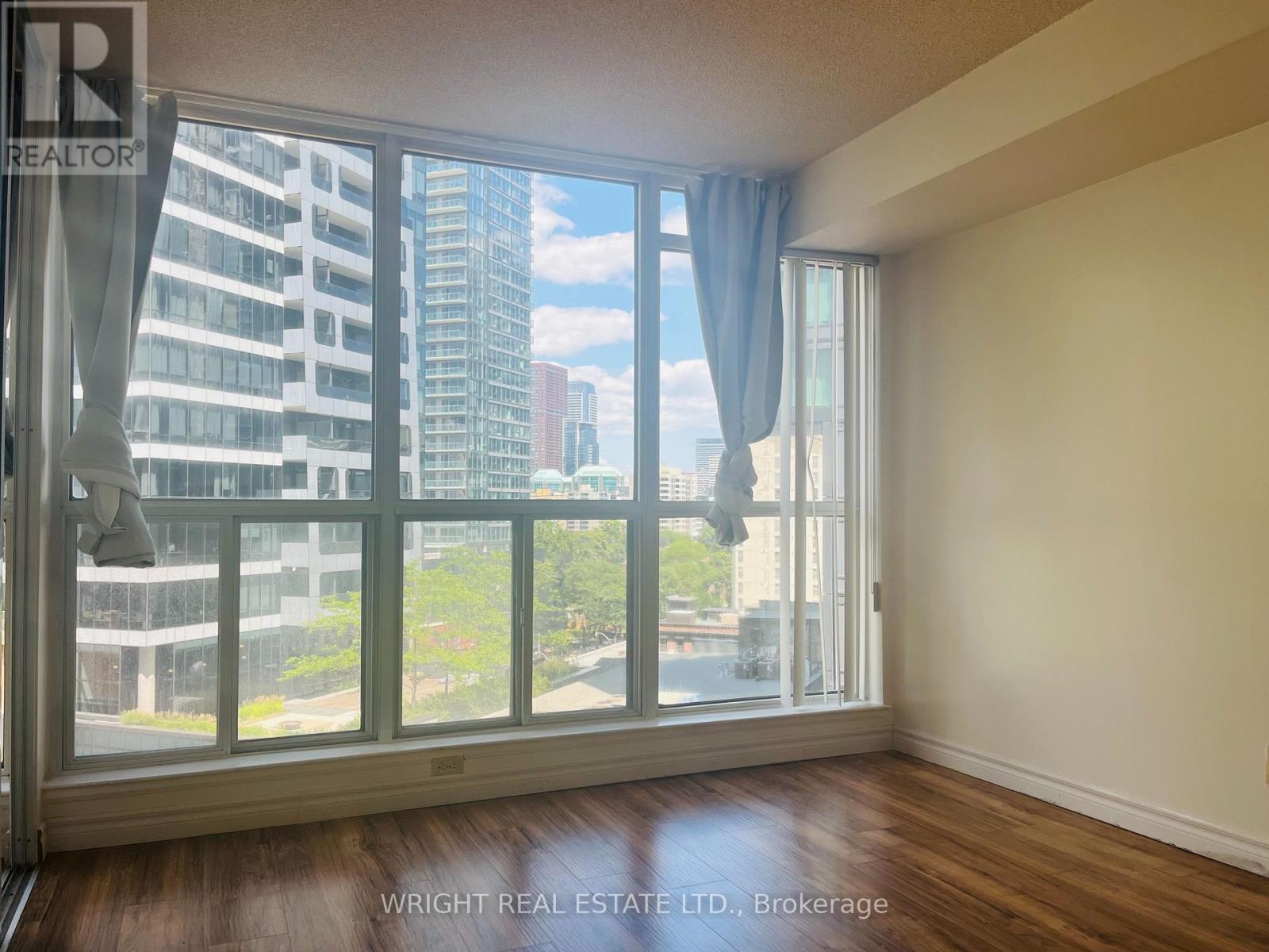 24 Wellesley Street W, Toronto, Ontario  M4Y 2X6 - Photo 8 - C13605730