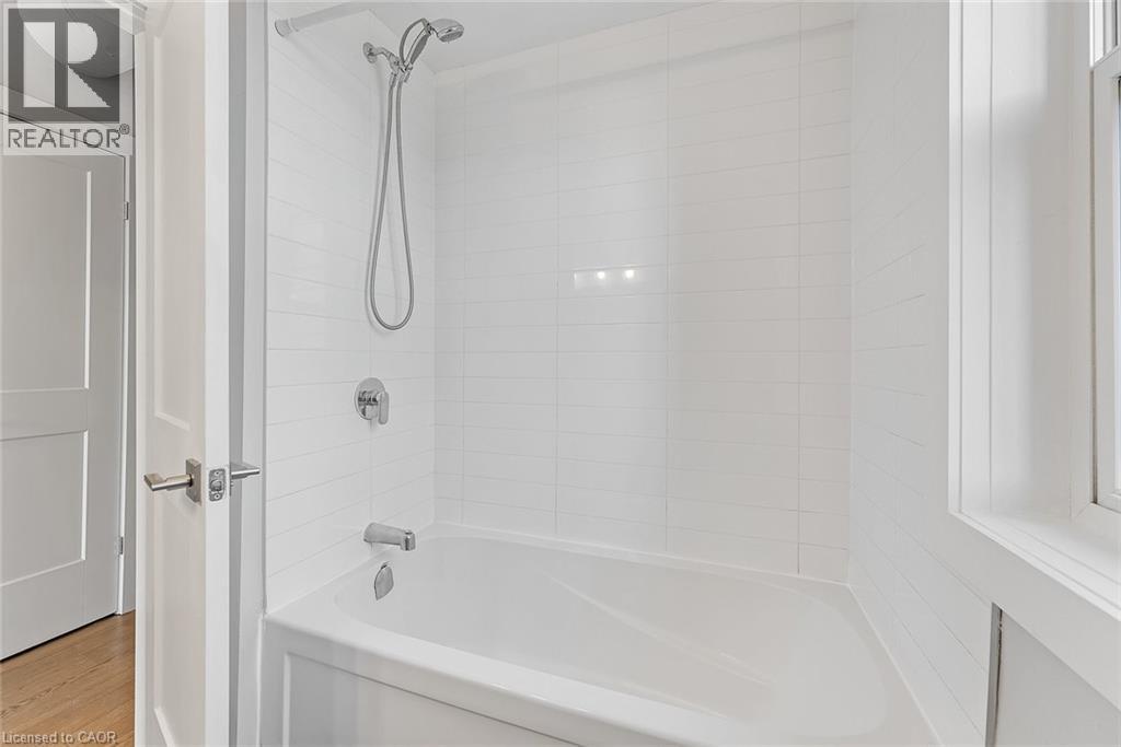 657 Barton Street E Unit# 302, Hamilton, Ontario  L8L 3A3 - Photo 23 - 40838126