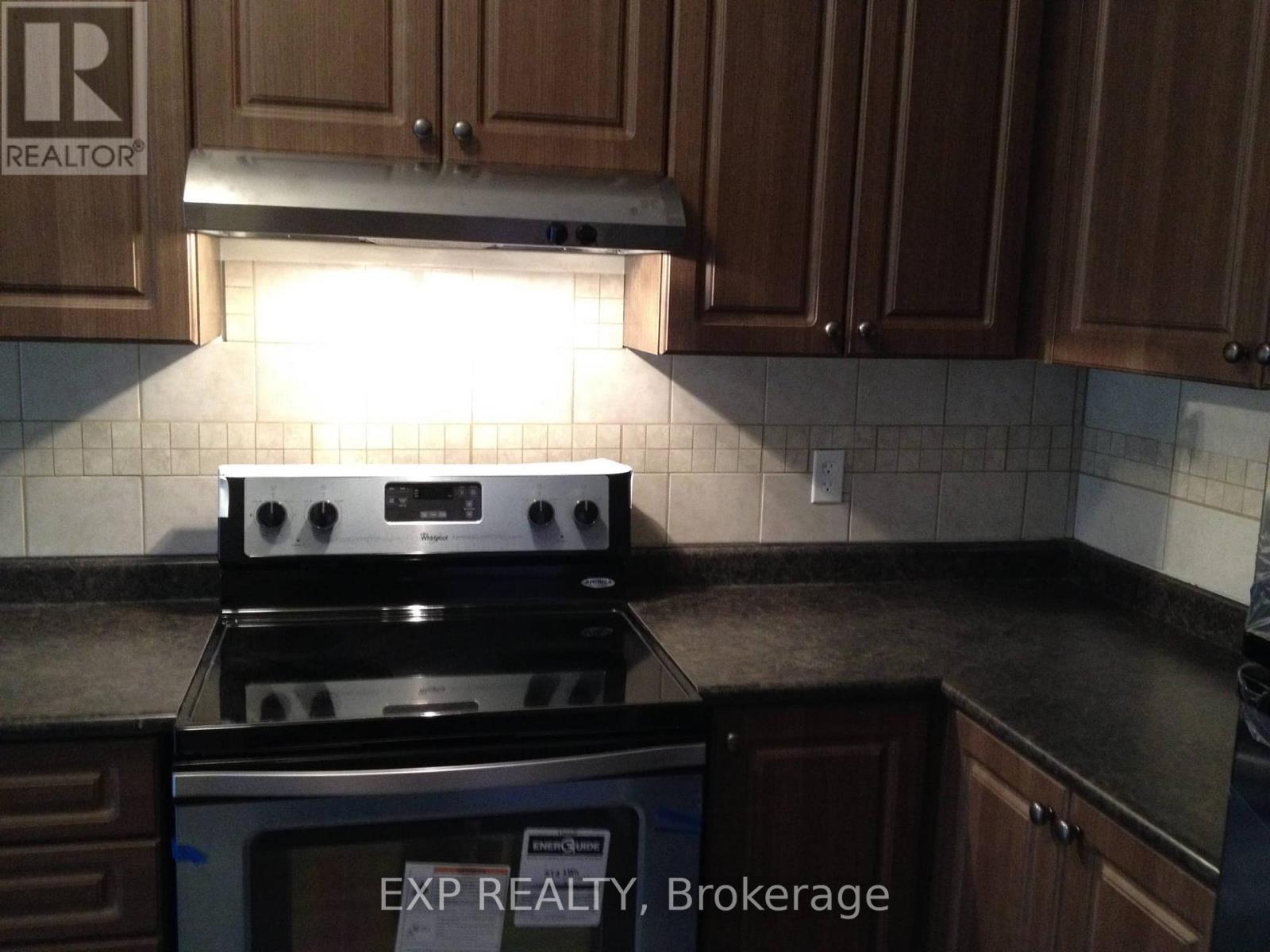 247 Checkerberry Crescent, Brampton, Ontario  L6R 3P7 - Photo 13 - W13605740