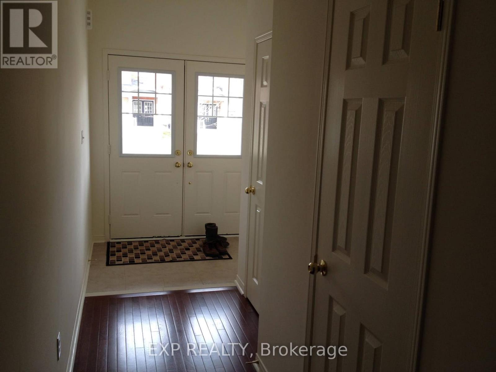 247 Checkerberry Crescent, Brampton, Ontario  L6R 3P7 - Photo 3 - W13605740