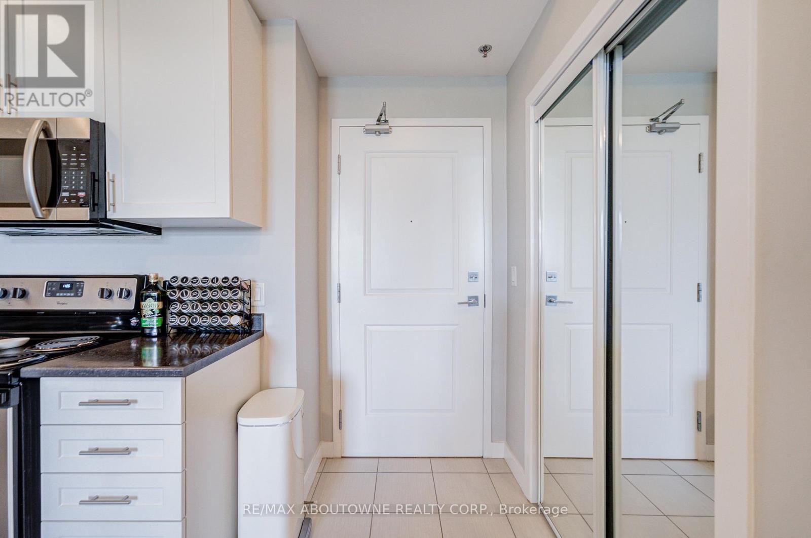 219 - 2490 Old Bronte Road, Oakville, Ontario  L6M 0Y5 - Photo 10 - W13605770