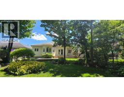 44 LASCHINGER Boulevard, new hamburg, Ontario