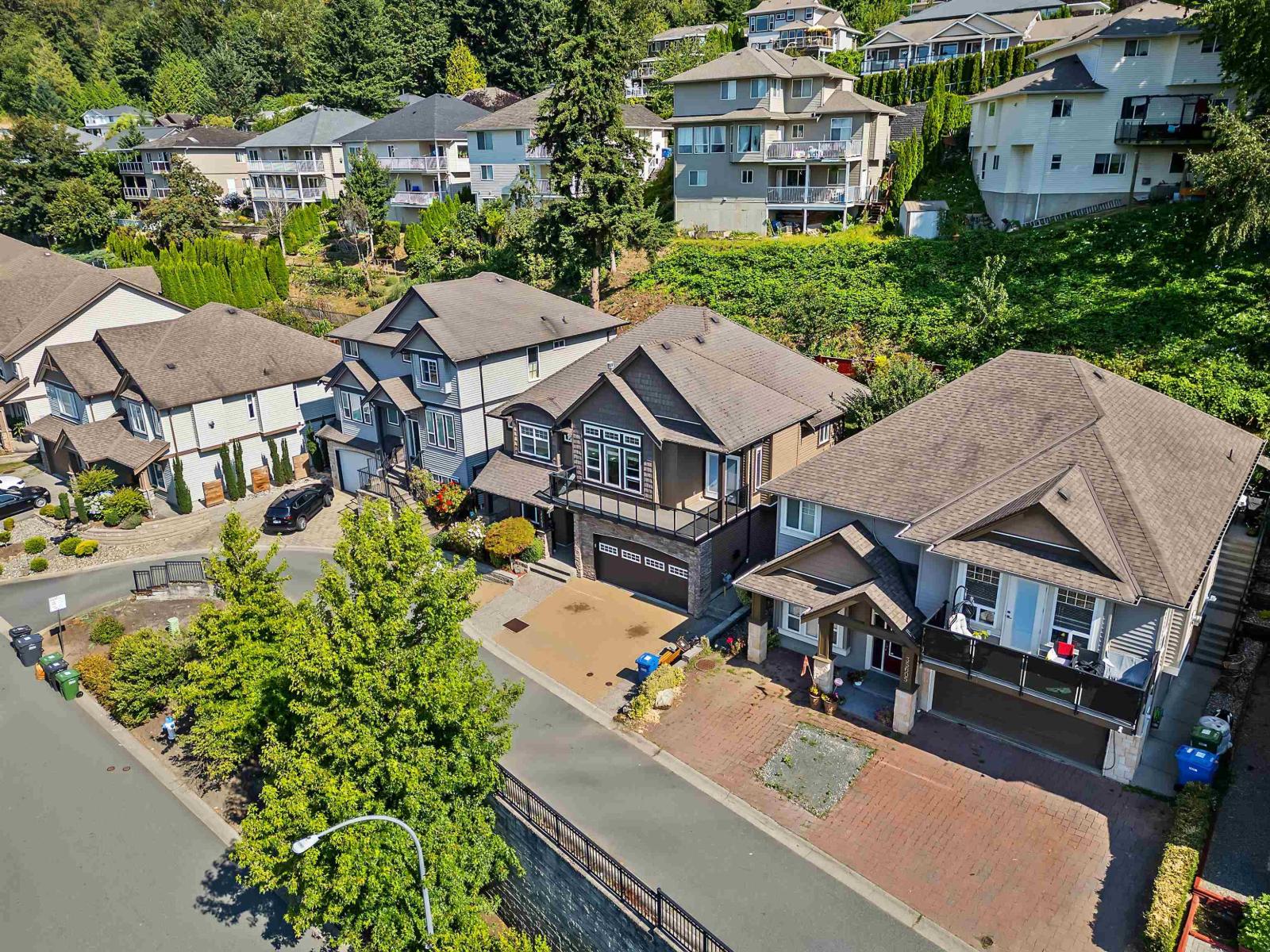 35599 Zanatta Lane, Abbotsford, British Columbia  V3G 0B4 - Photo 2 - R3142330
