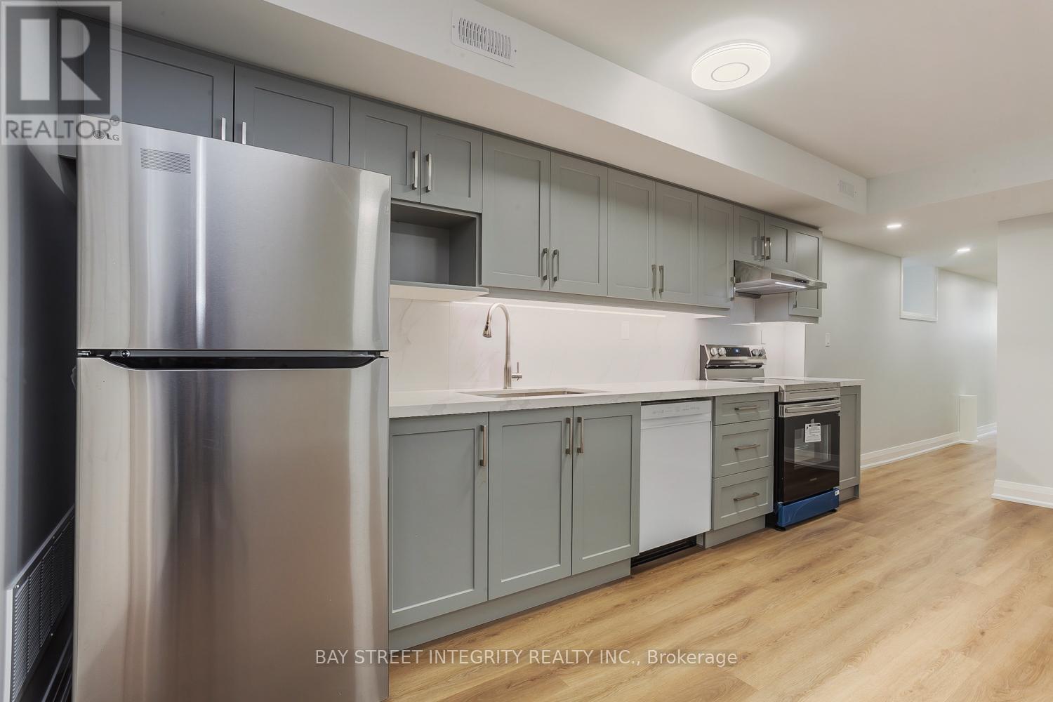 Bsm - 19 D'arcy Street, Toronto, Ontario  M5T 1J8 - Photo 2 - C13605828