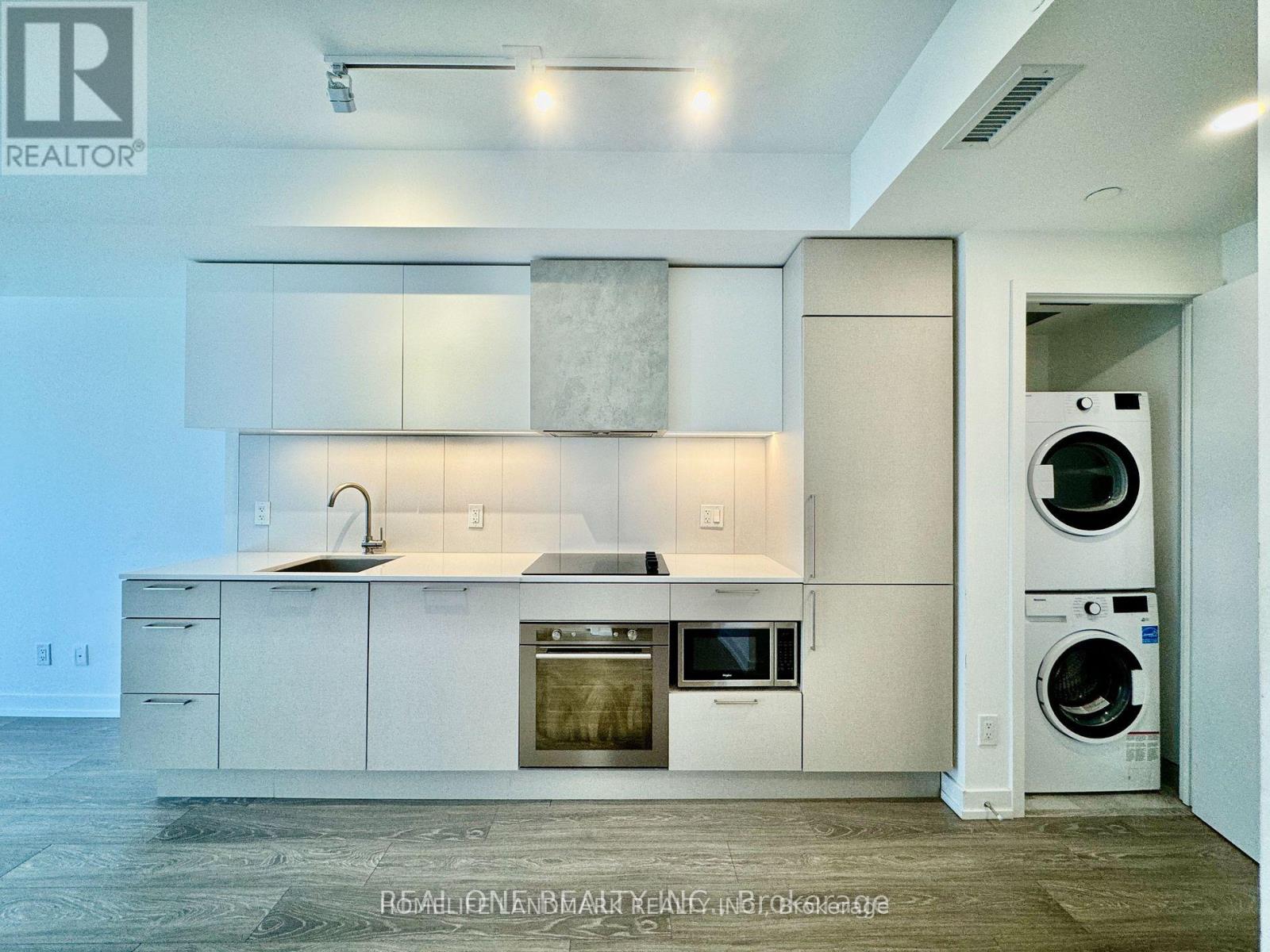 Ph 03 - 19 Western Battery Road, Toronto, Ontario  M6K 3S4 - Photo 3 - C13605834