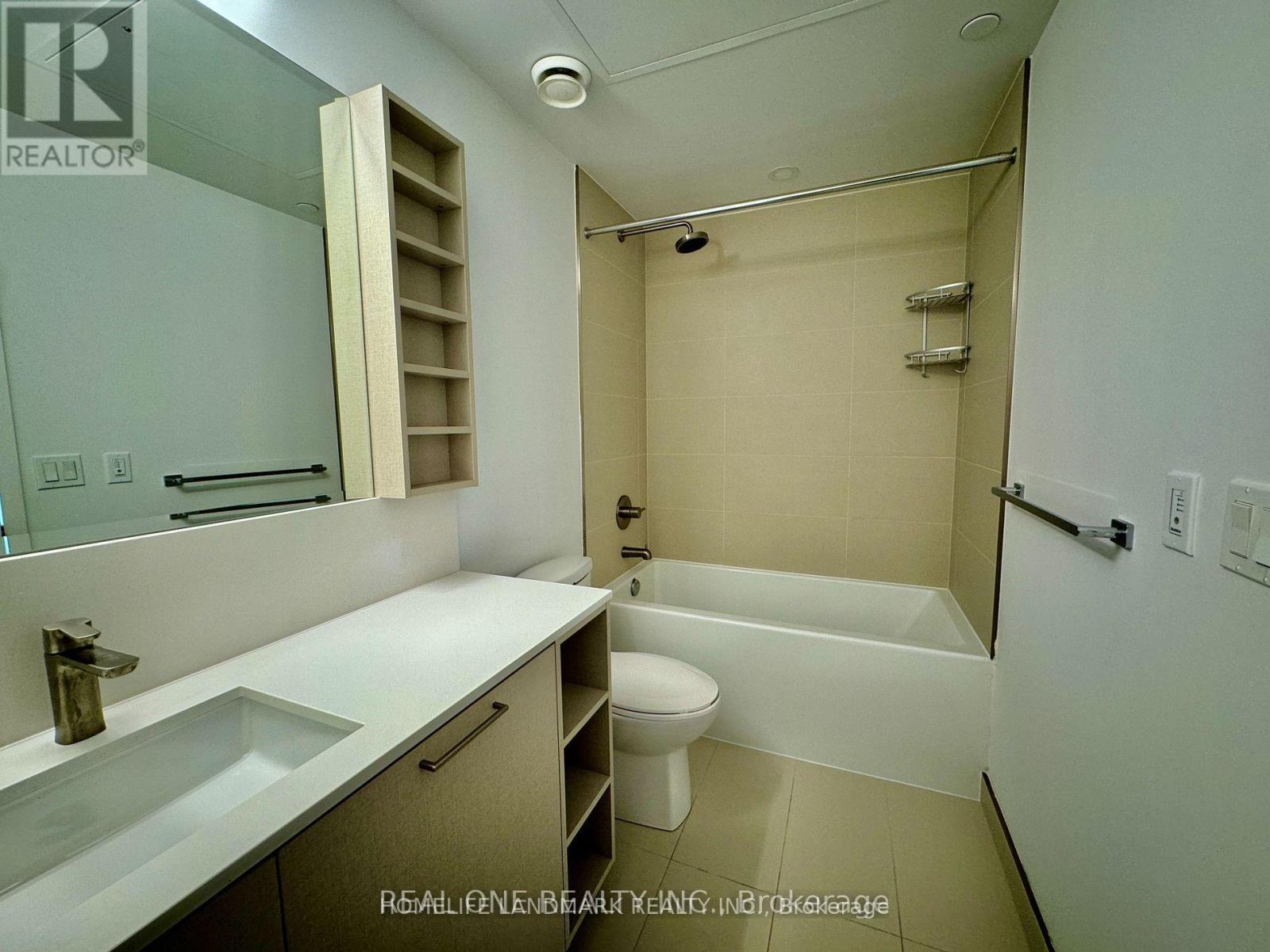 Ph 03 - 19 Western Battery Road, Toronto, Ontario  M6K 3S4 - Photo 9 - C13605834