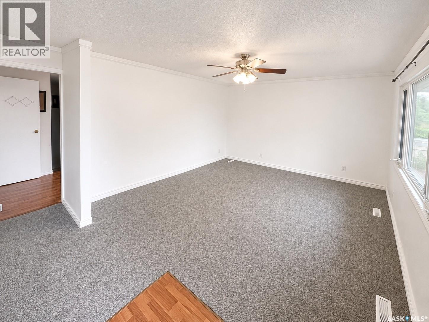 1410 4th Avenue N, Regina, Saskatchewan  S4R 0T1 - Photo 4 - SK043679