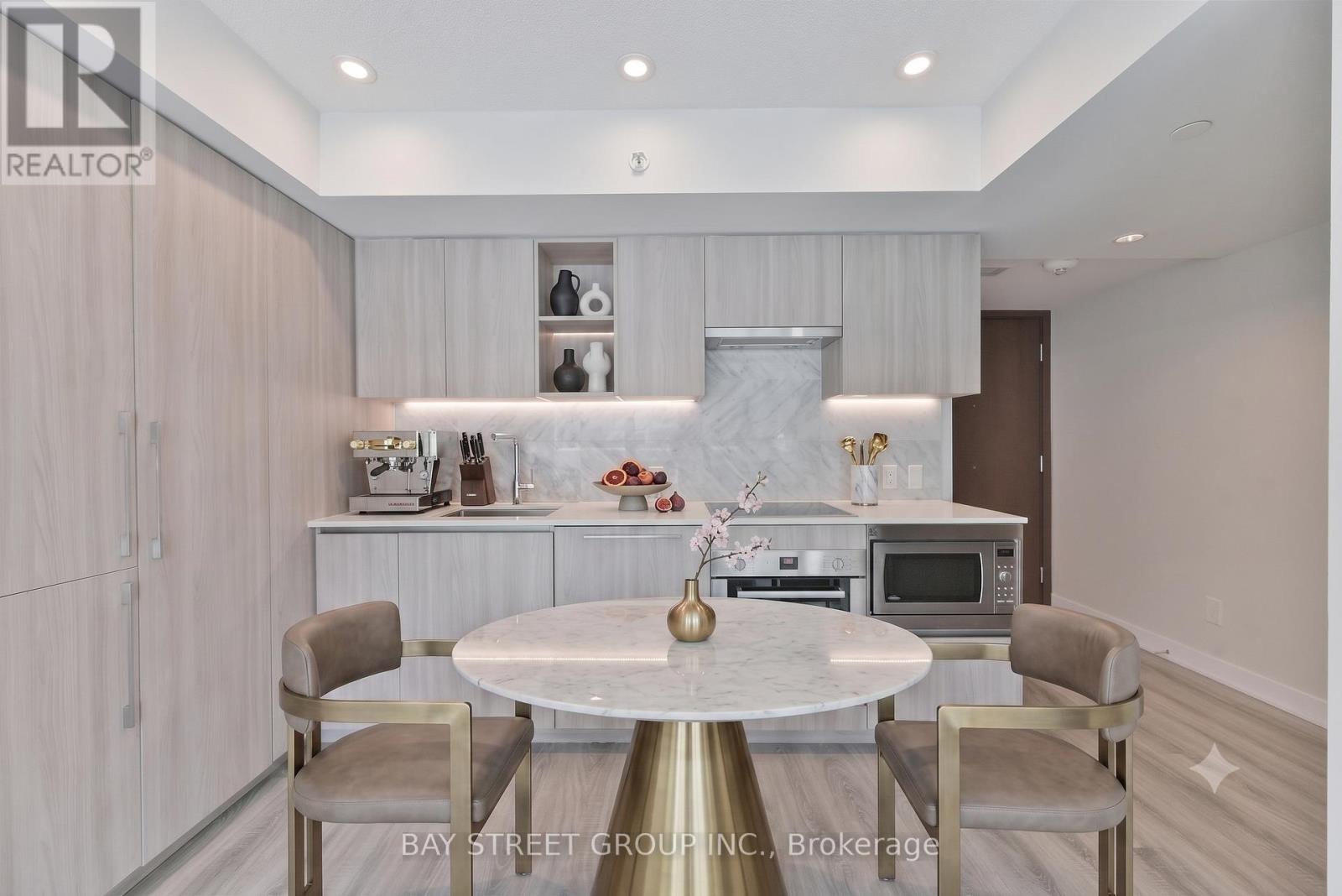 903 - 17 Bathurst Street, Toronto, Ontario  M5V 0N1 - Photo 4 - C13604944