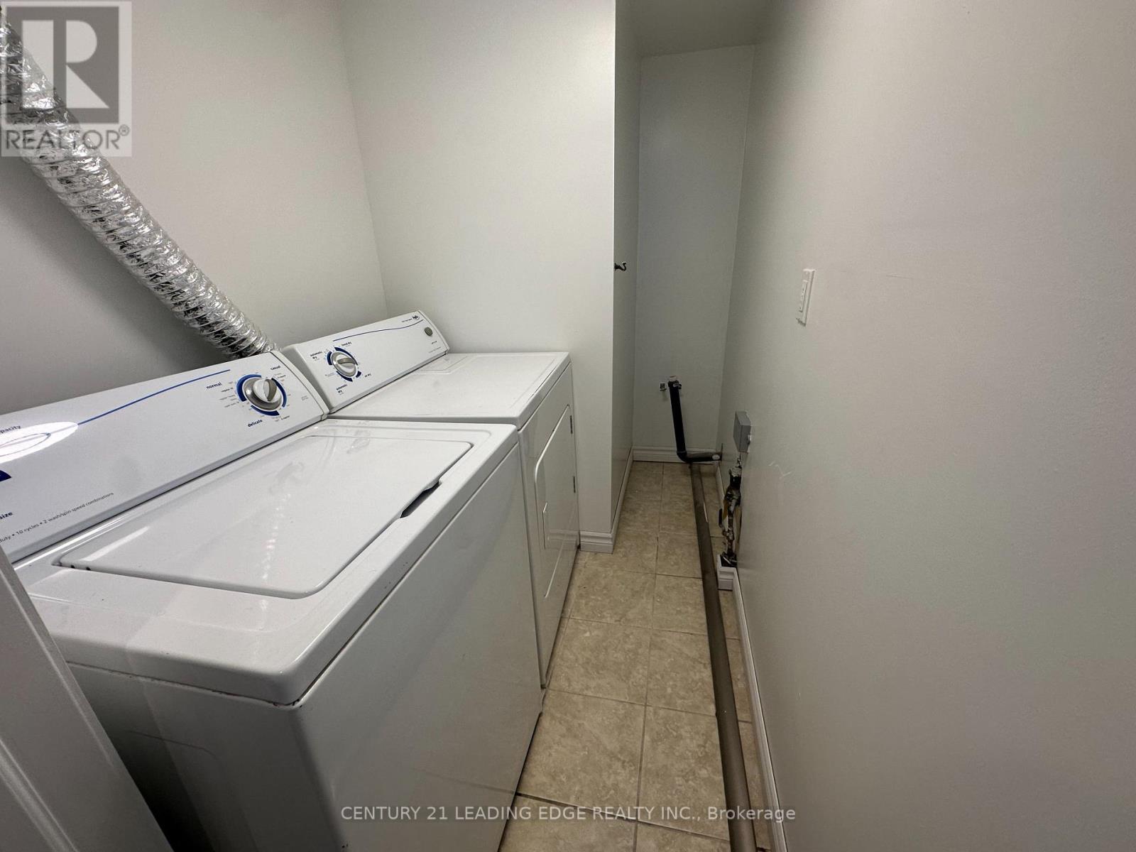 Bsmt - 11 White Abbey Park, Toronto, Ontario  M1R 4R3 - Photo 16 - E13605860