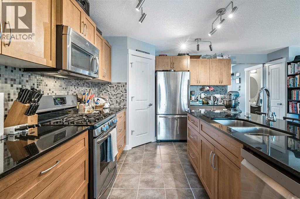 61 Drake Landing Loop, Okotoks, Alberta  T1S 0N3 - Photo 7 - A2298240