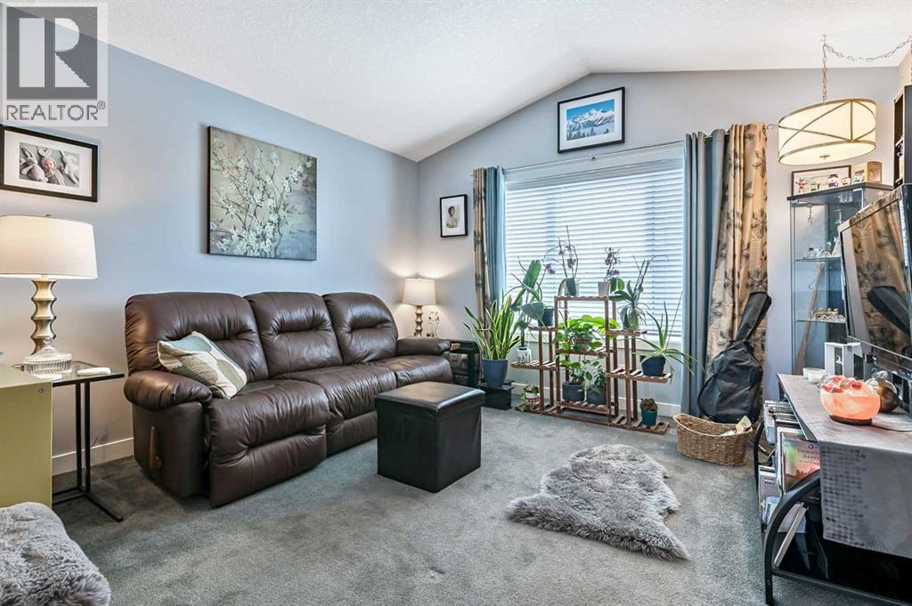 61 Drake Landing Loop, Okotoks, Alberta  T1S 0N3 - Photo 10 - A2298240