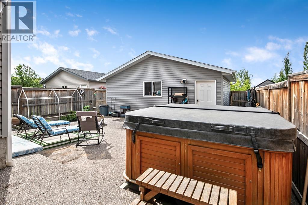 61 Drake Landing Loop, Okotoks, Alberta  T1S 0N3 - Photo 31 - A2298240