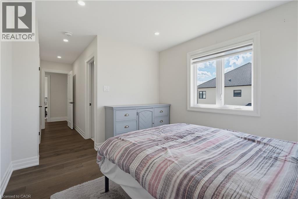 1541 MEDWAY PARK Drive - Photo 32