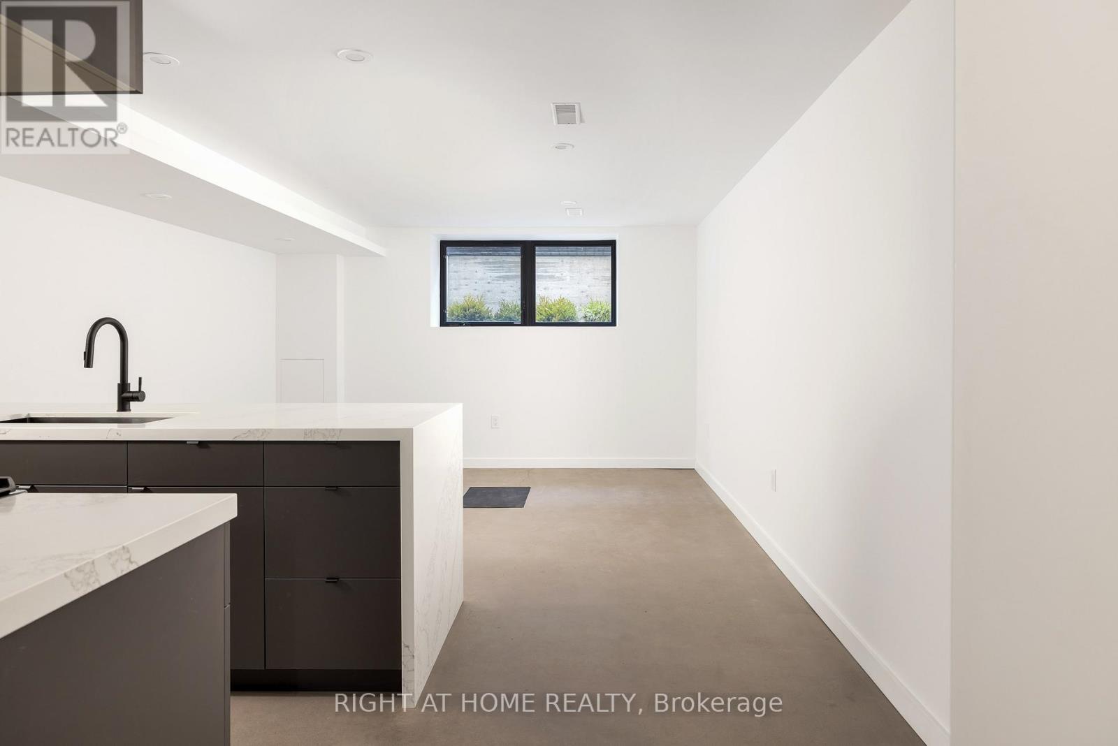 UNIT #4 - 86 LANSDOWNE AVENUE, Toronto, Ontario