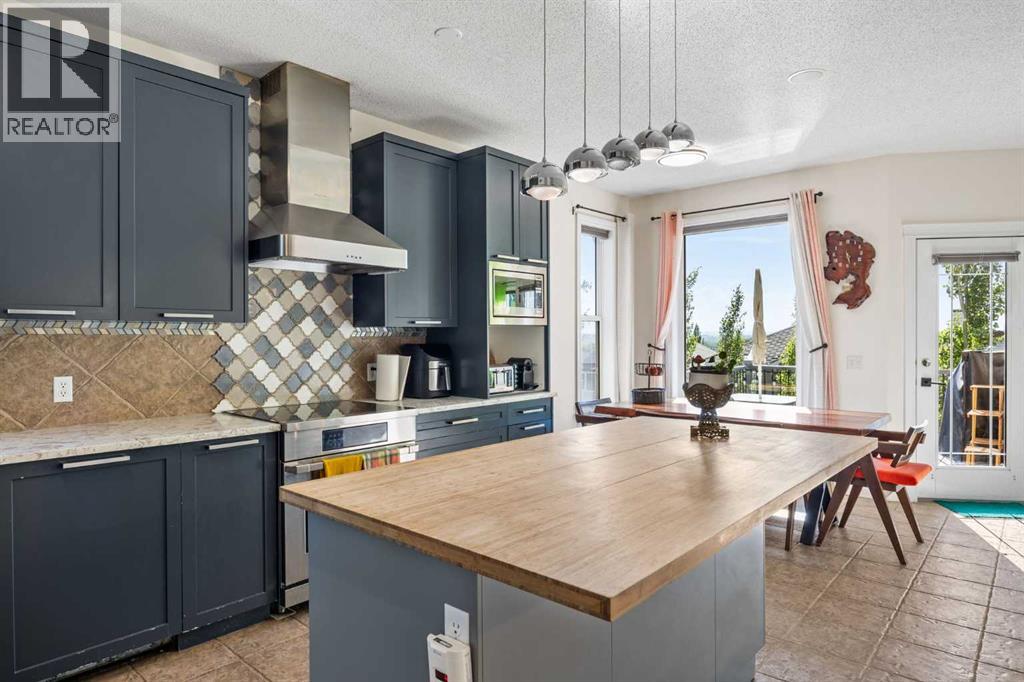 216 Tuscany Ridge View NW, Calgary, Alberta  T3L 2J2 - Photo 10 - A2331766