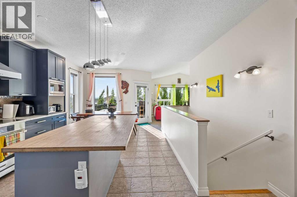 216 Tuscany Ridge View NW, Calgary, Alberta  T3L 2J2 - Photo 8 - A2331766