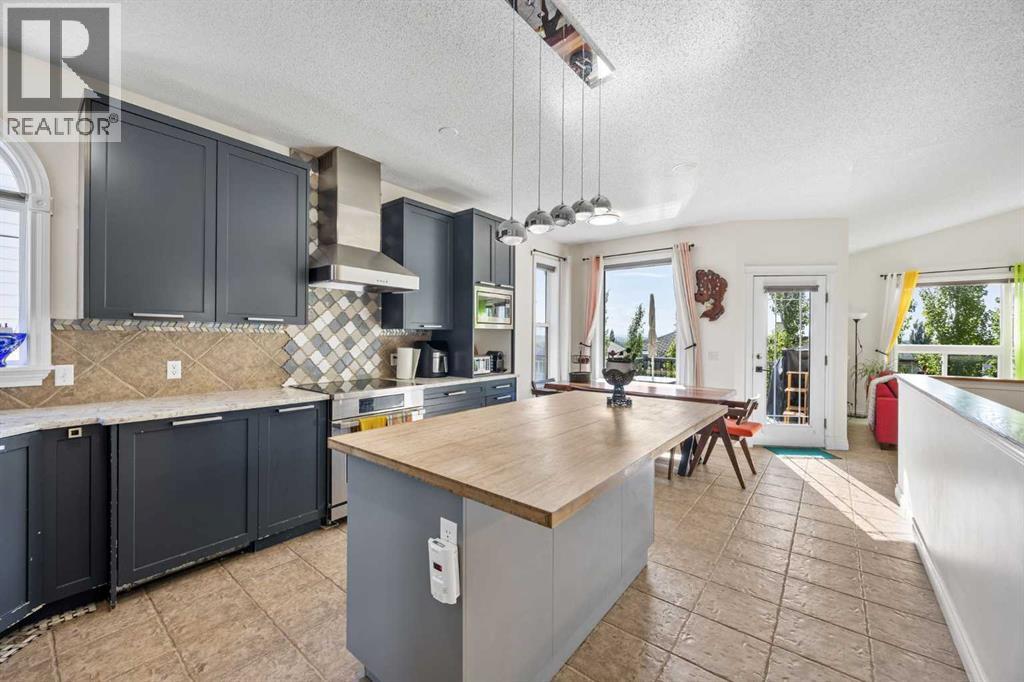 216 Tuscany Ridge View NW, Calgary, Alberta  T3L 2J2 - Photo 9 - A2331766