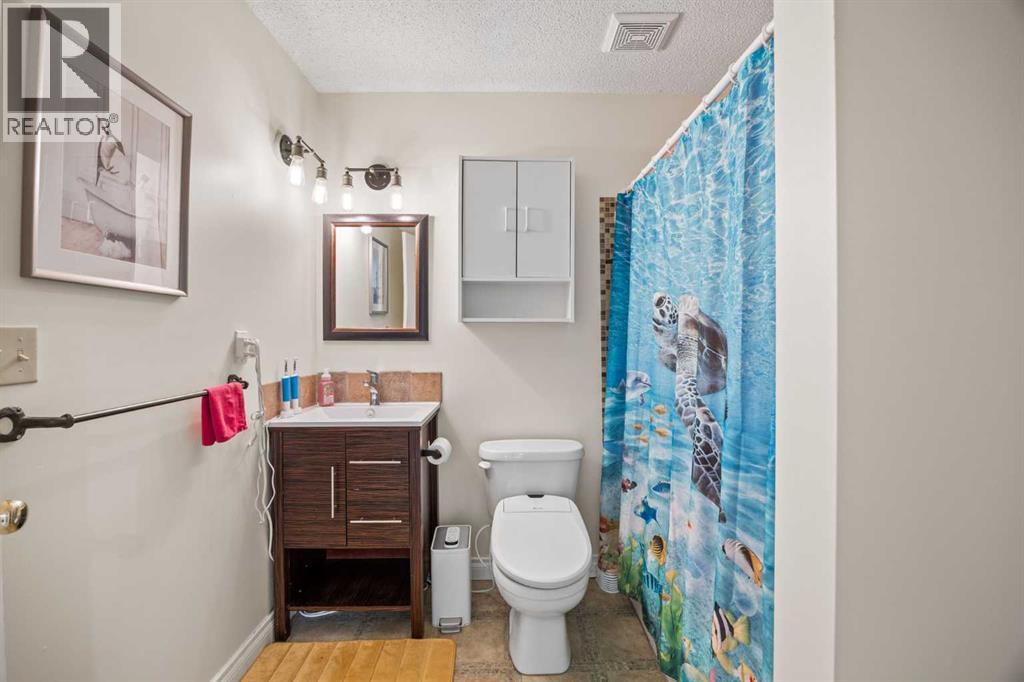 216 Tuscany Ridge View NW, Calgary, Alberta  T3L 2J2 - Photo 36 - A2331766