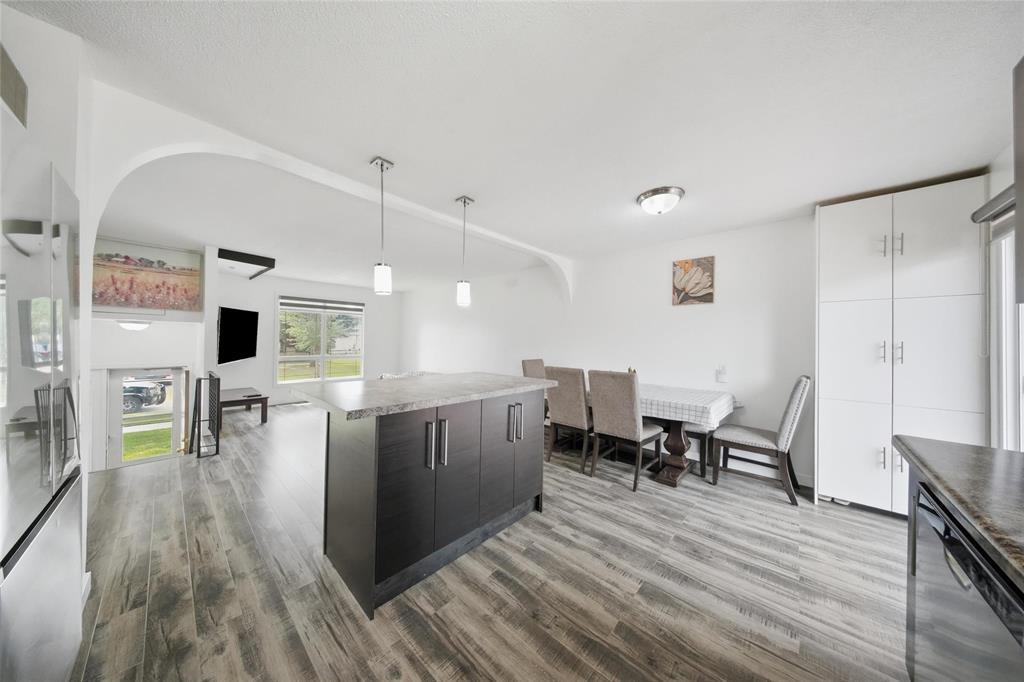 190 Leahcrest Crescent, Winnipeg, Manitoba  R2P 1P4 - Photo 8 - 202618424