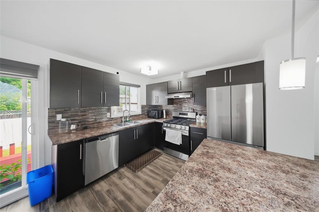 190 Leahcrest Crescent, Winnipeg, Manitoba  R2P 1P4 - Photo 9 - 202618424
