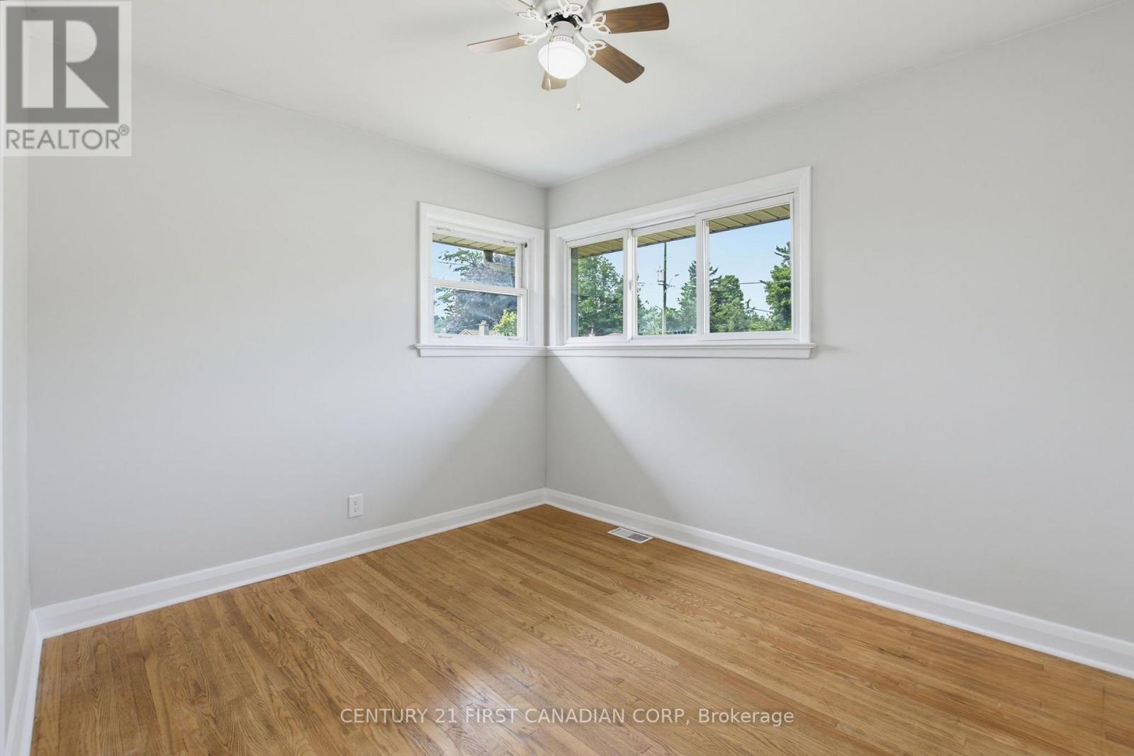216 Winnipeg Street, London East, Ontario  N5W 4T9 - Photo 10 - X13600580