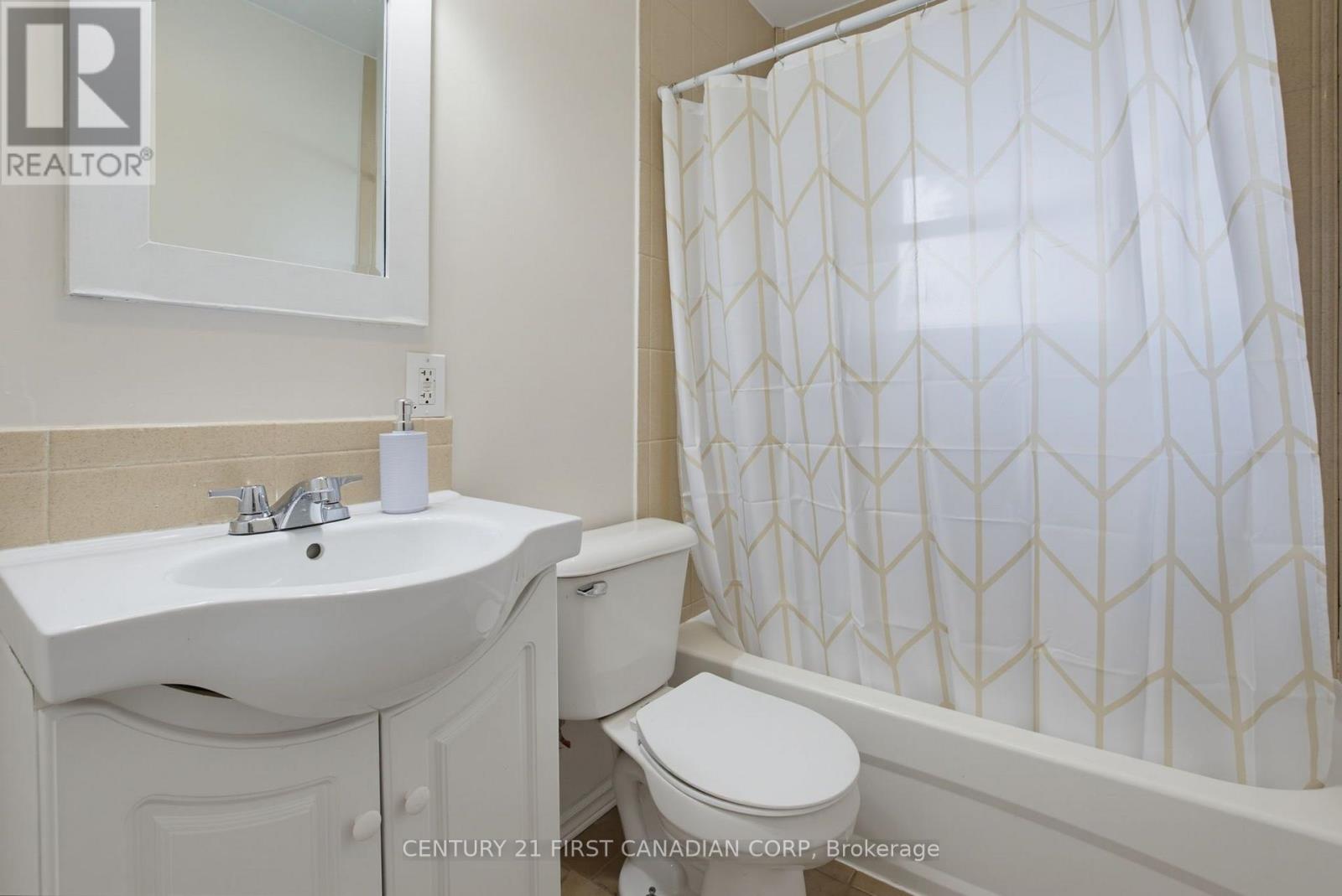 216 Winnipeg Street, London East, Ontario  N5W 4T9 - Photo 9 - X13600580