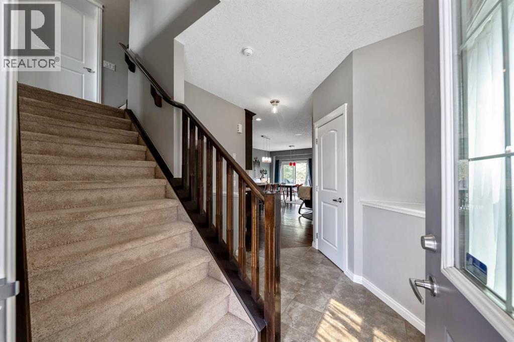 64 Sunrise Terrace, Cochrane, Alberta  T4C 0V3 - Photo 3 - A2325595
