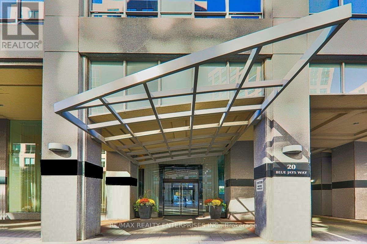 1109 - 20 BLUE JAYS WAY - Photo 4