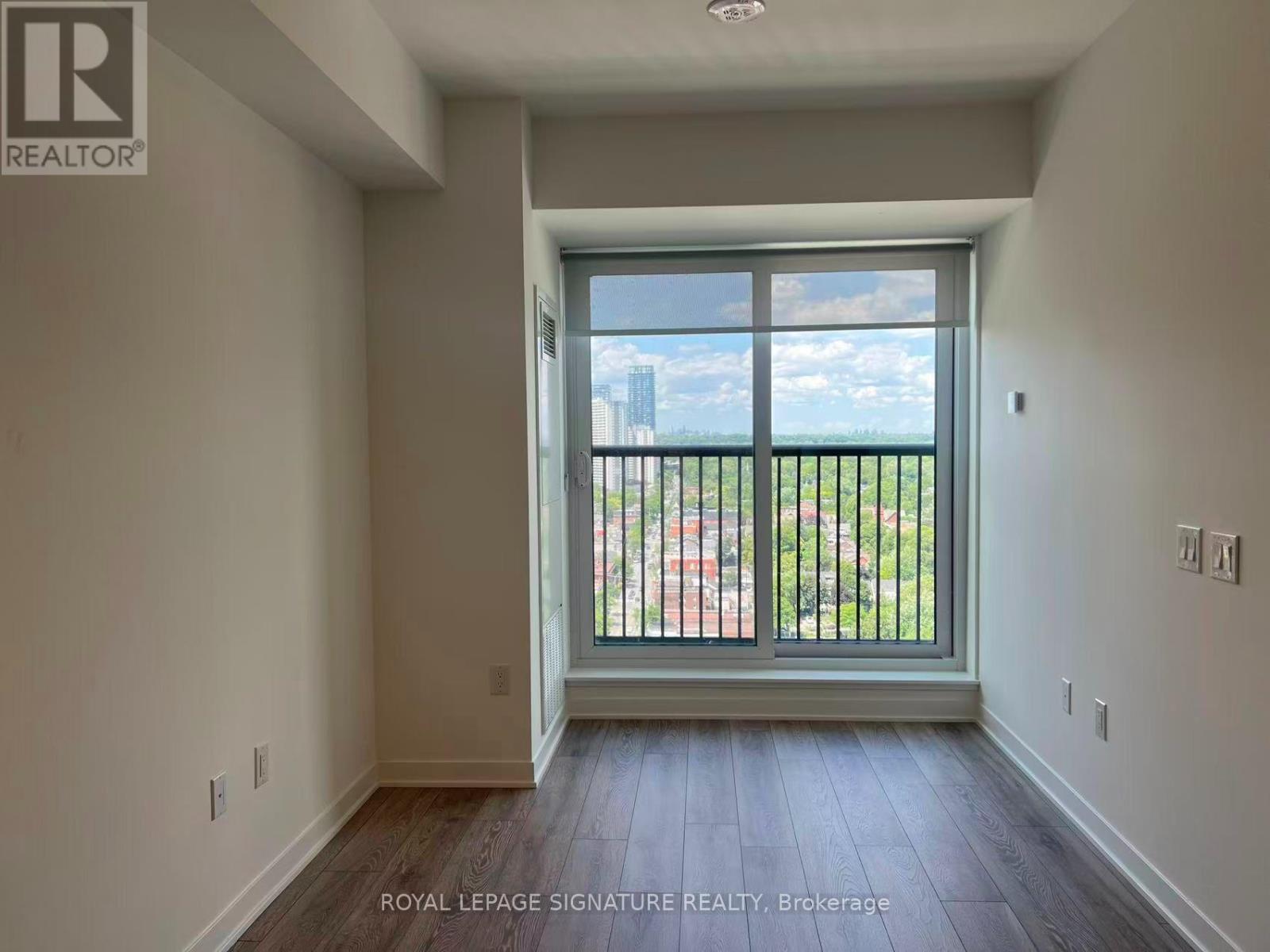 2209 - 10 OAK STREET, Toronto, Ontario
