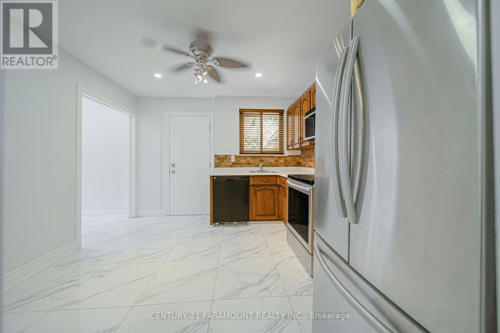 11 Gondola Crescent, Brampton, Ontario  L6S 1W5 - Photo 7 - W13605950
