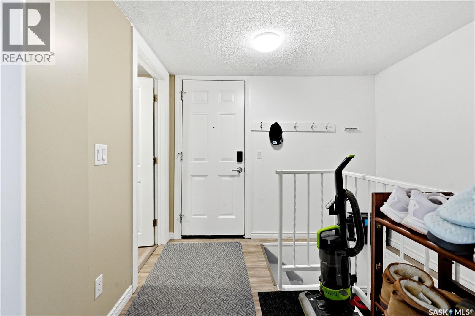 318 1st Avenue E, Blaine Lake, Saskatchewan  S0J 0J0 - Photo 3 - SK043684