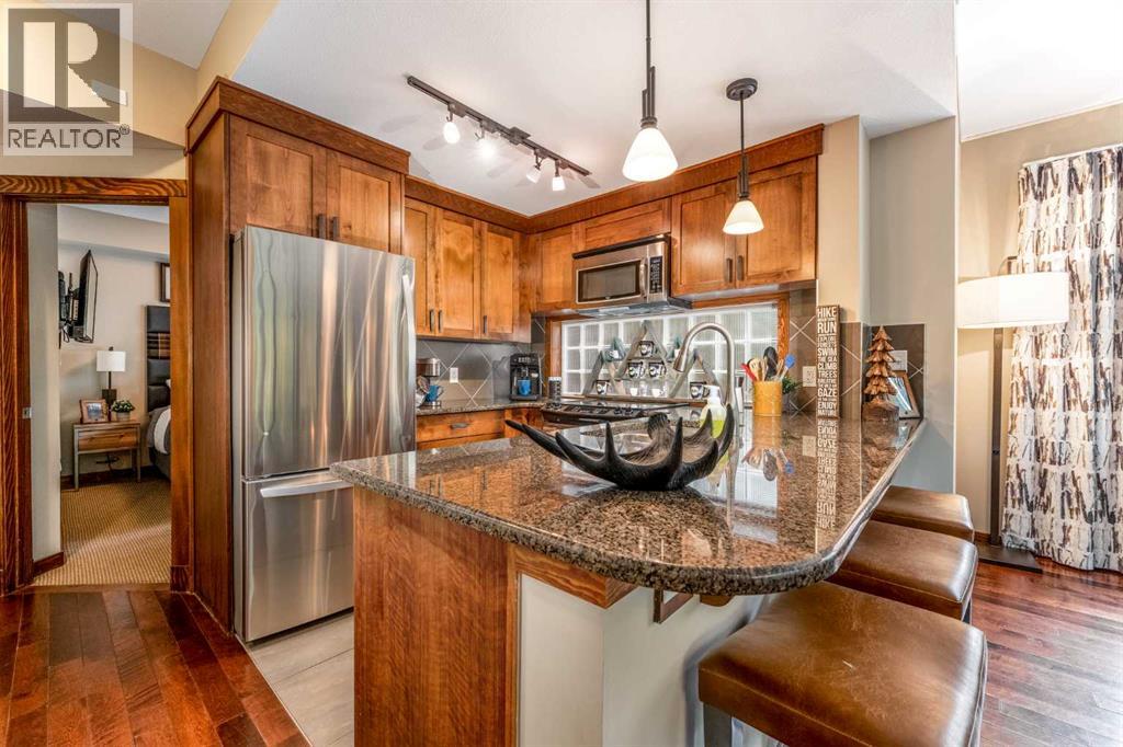 224, 30 Lincoln Park, Canmore, Alberta  T1W 3E9 - Photo 3 - A2326894