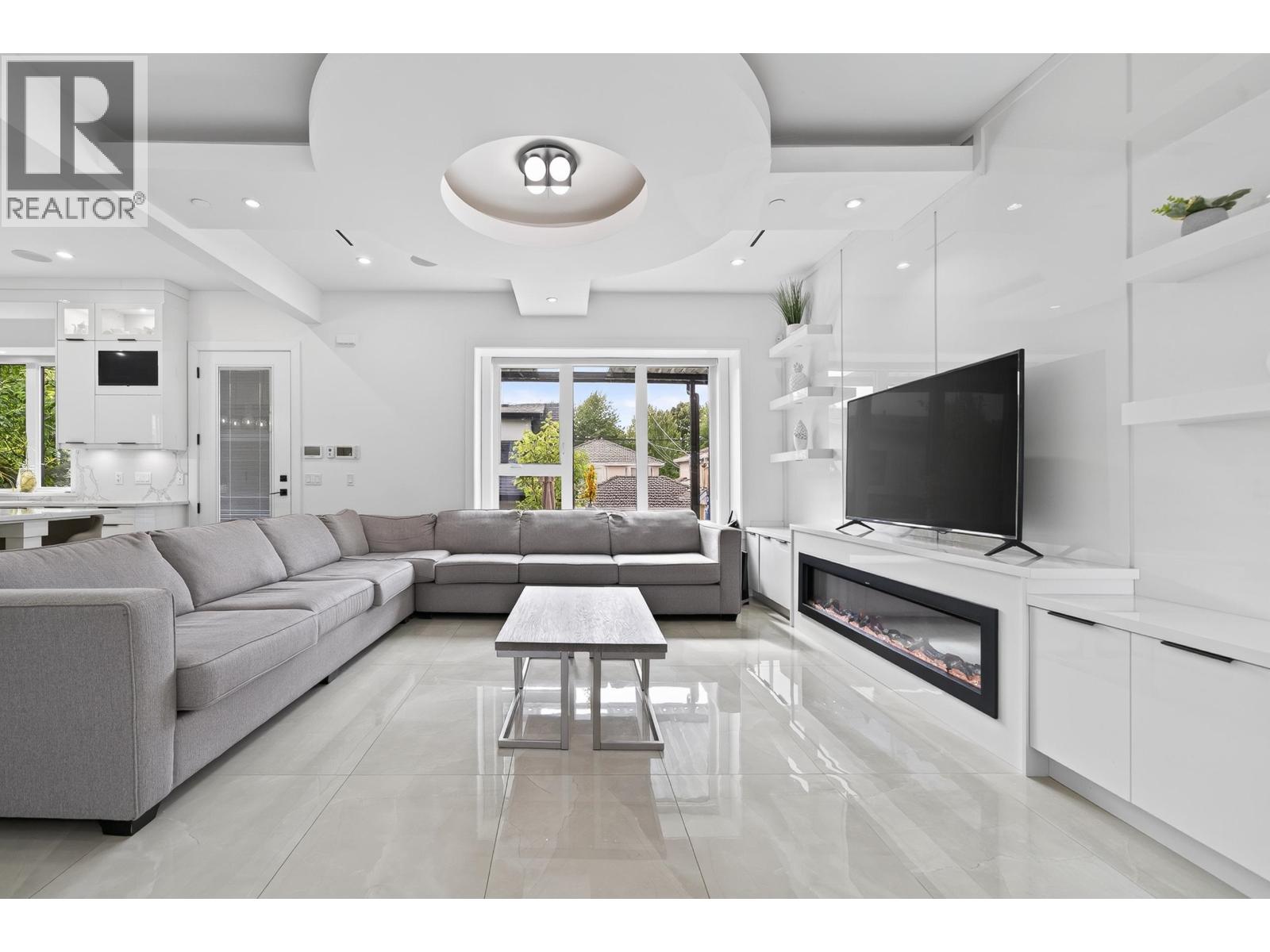 5835 Clarendon Street, Vancouver, British Columbia  V5R 3K4 - Photo 6 - R3146164