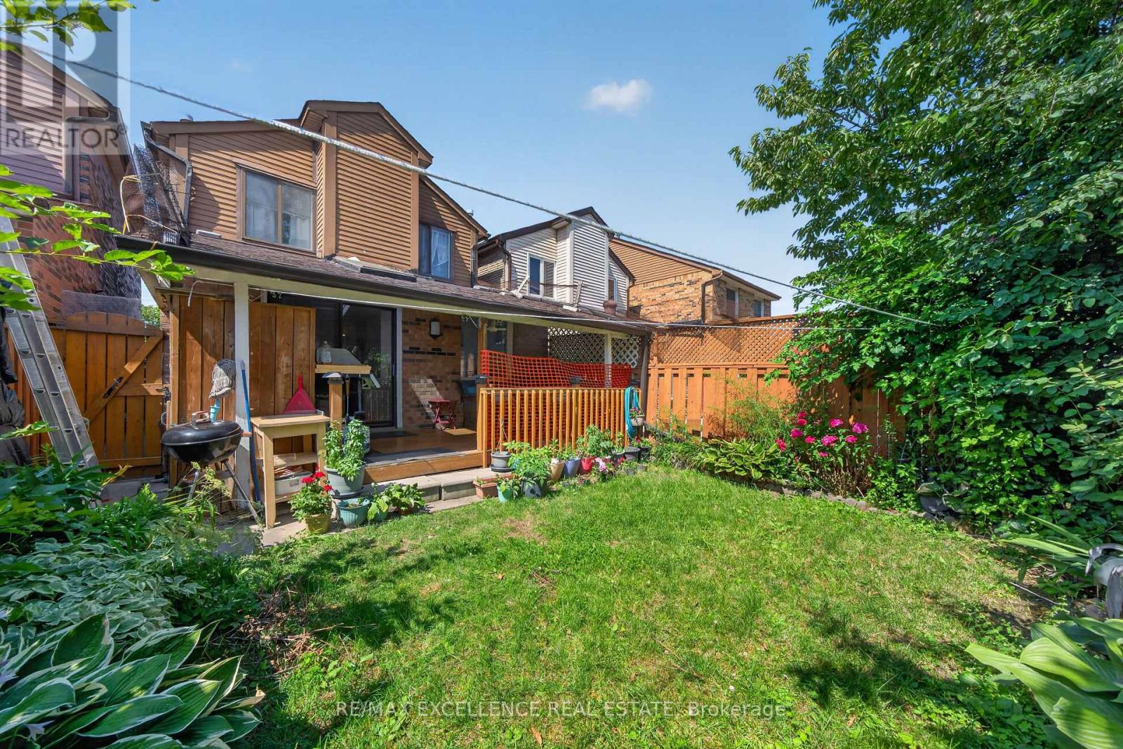 91 Woolenscote Circle, Toronto, Ontario  M9V 4R6 - Photo 47 - W13605200