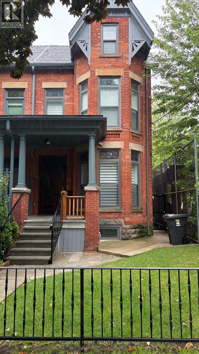 APT 1 - 88 BRUNSWICK AVENUE, Toronto, Ontario