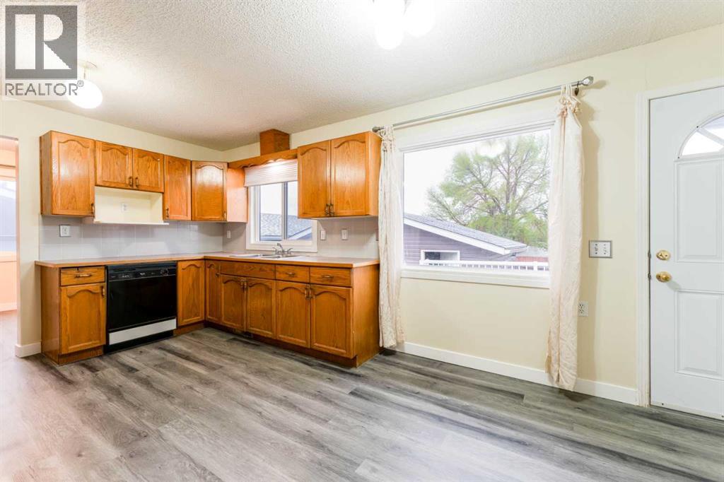 44 Whiteridge Place NE, Calgary, Alberta  T1Y 2Y6 - Photo 8 - A2316498