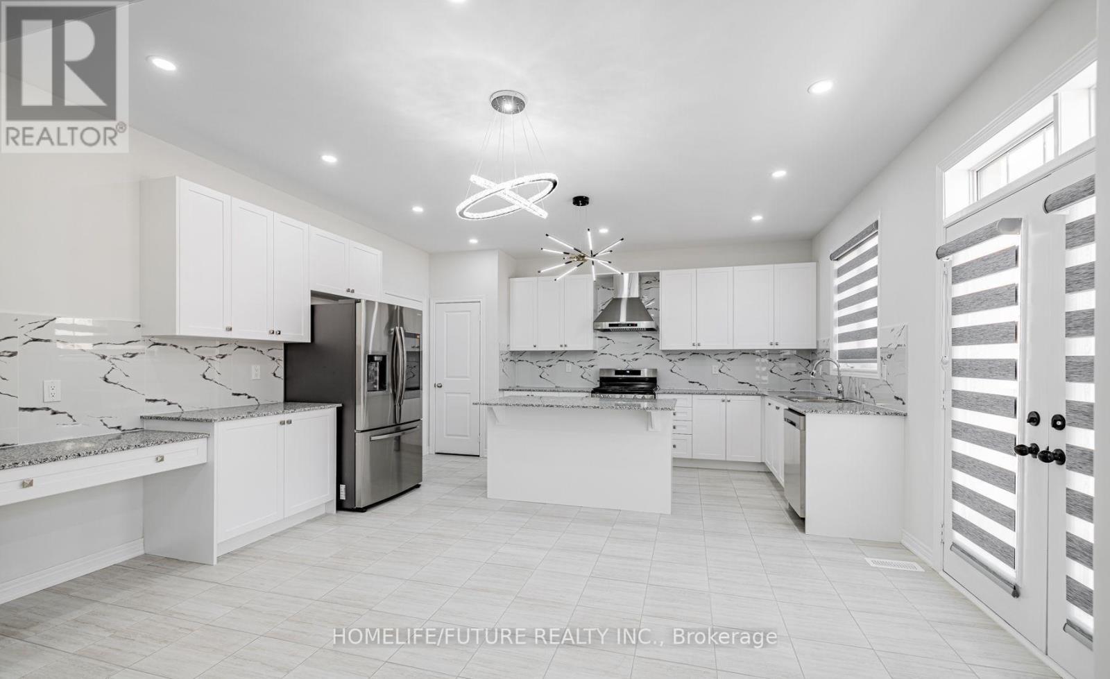 160 Markview Road, Whitchurch-Stouffville, Ontario  L4A 5B2 - Photo 5 - N13606090