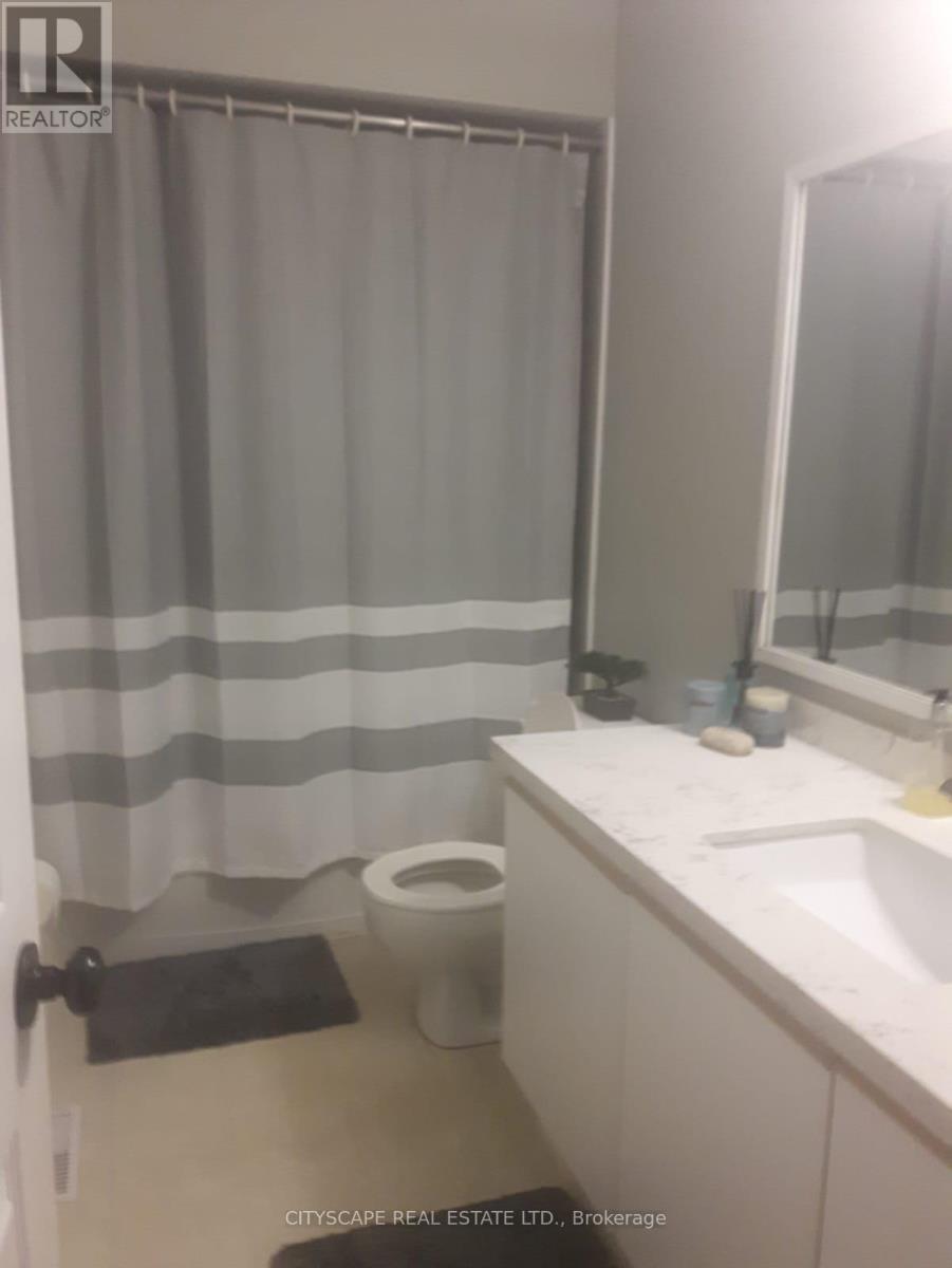 40 - 1050 Bristol Road W, Mississauga, Ontario  L5V 2E8 - Photo 3 - W13606076