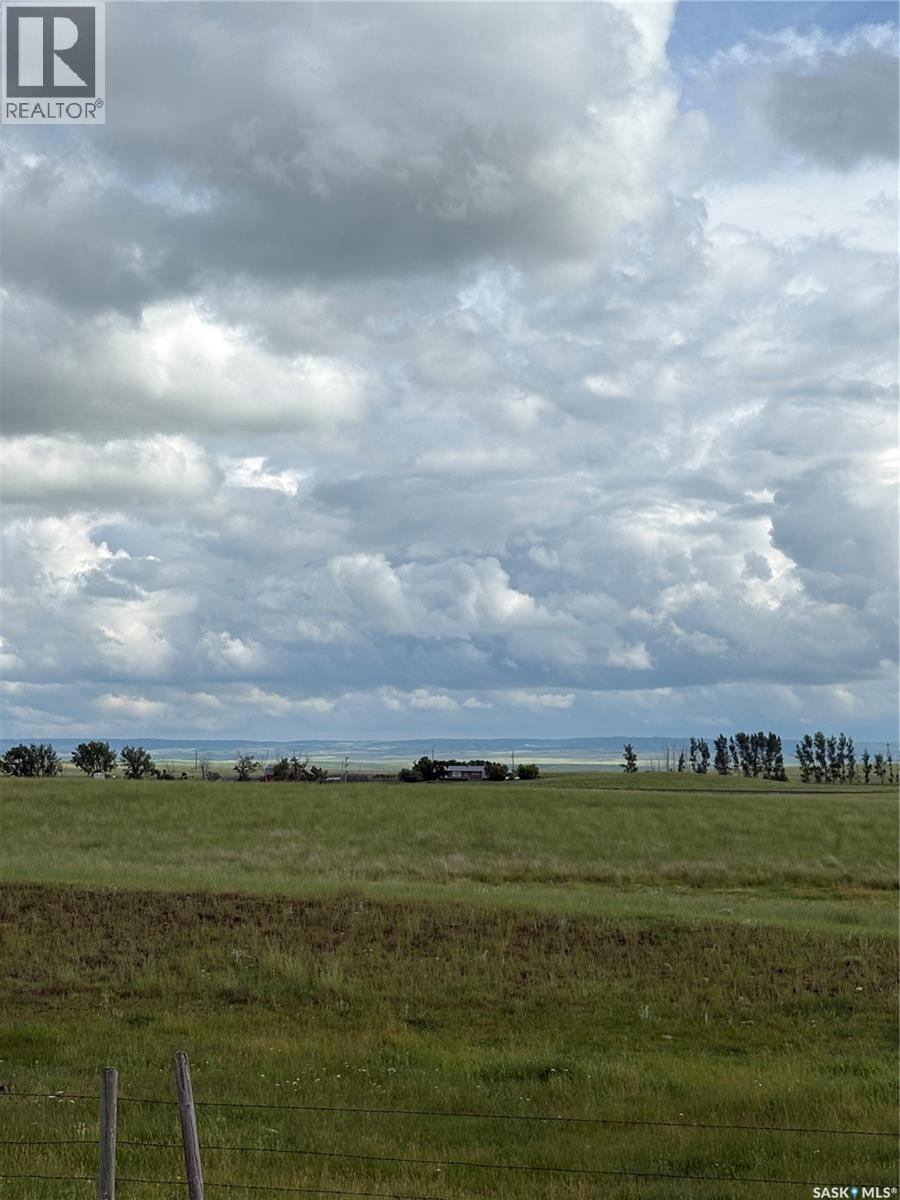 Davidson Farm, Maple Creek Rm No. 111, Saskatchewan  S0N 1N0 - Photo 23 - SK043681