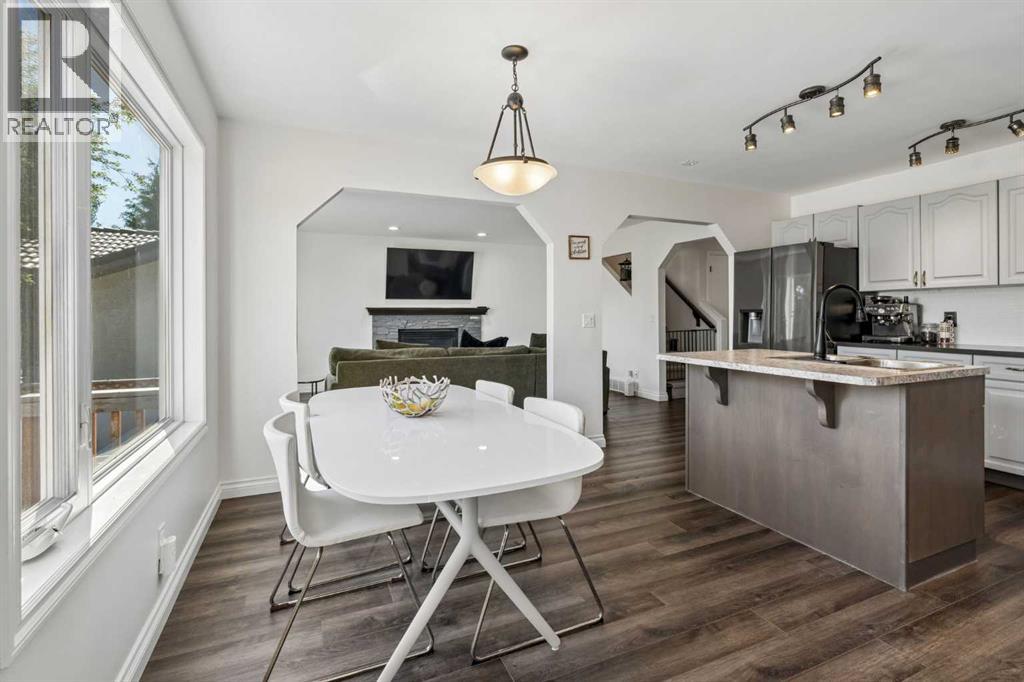 52 West Edge Road, Cochrane, Alberta  T4C 1L1 - Photo 13 - A2325313