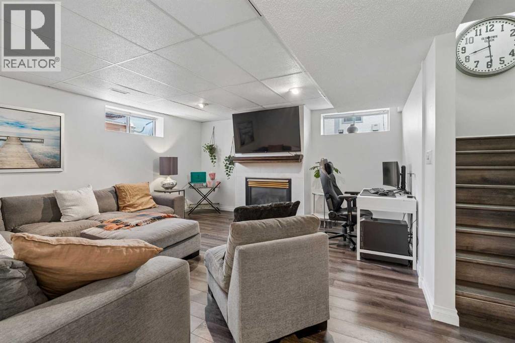52 West Edge Road, Cochrane, Alberta  T4C 1L1 - Photo 27 - A2325313