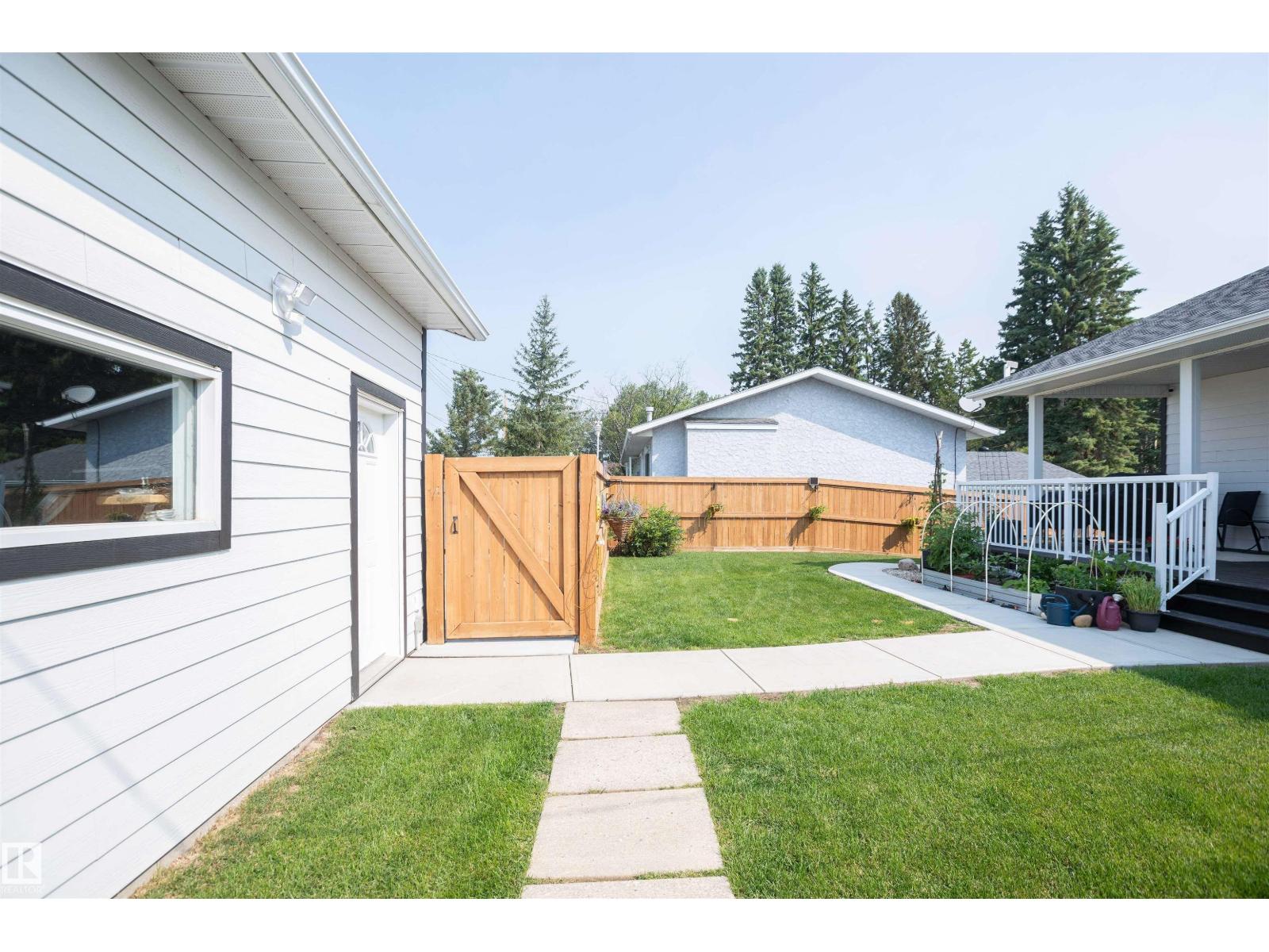 5404 60th Street, Barrhead, Alberta  T7N 1C1 - Photo 8 - E4500764