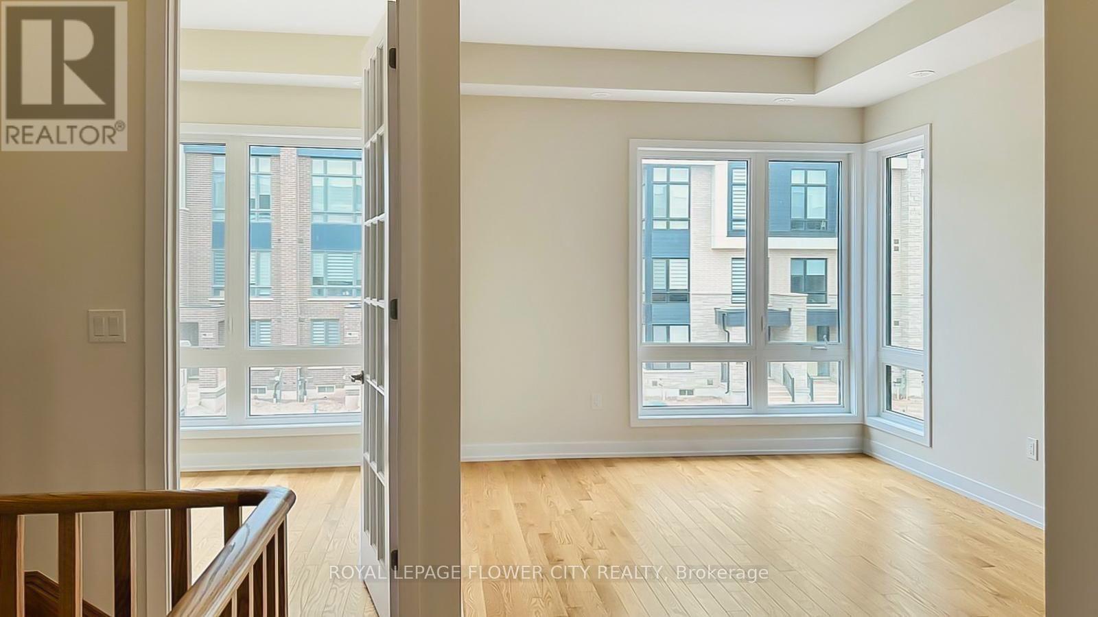 3098 Meadowridge Drive, Oakville, Ontario  L6H 7Z1 - Photo 5 - W13606102