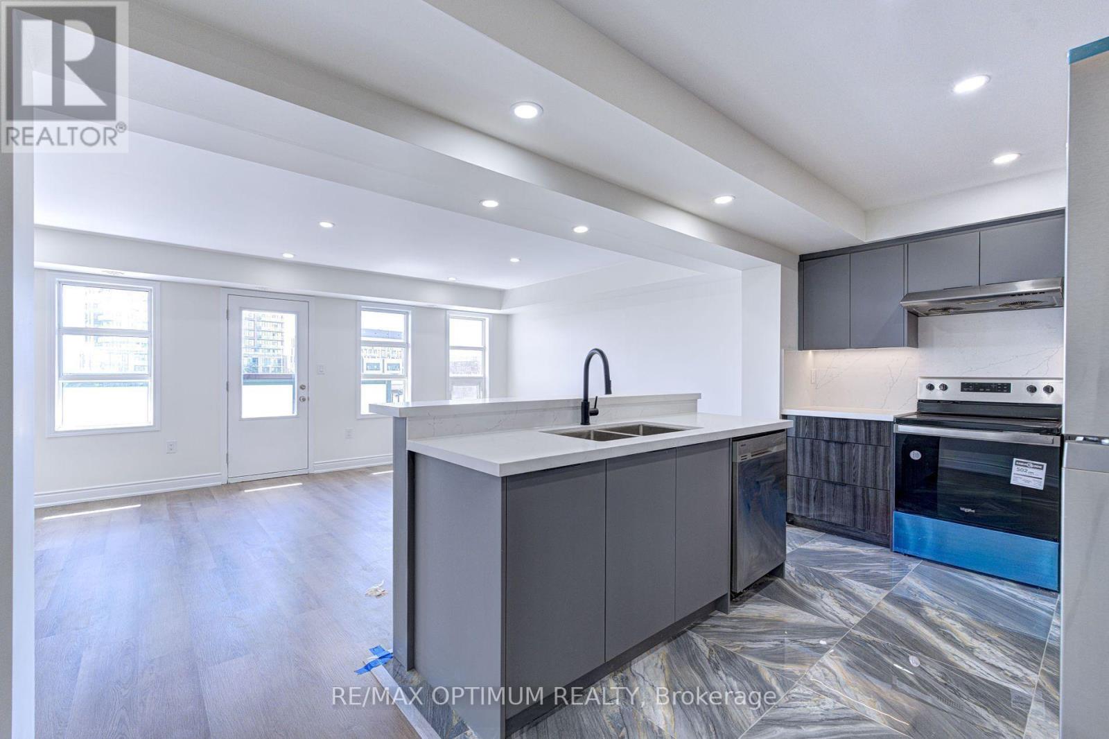 62 Commuter Drive, Brampton, Ontario  L7A 0R3 - Photo 7 - W13606120