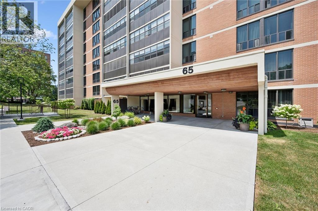 65 Westmount Road N Unit# 304, Waterloo, Ontario N2L 5G6 - Photo 2 - 40839997
