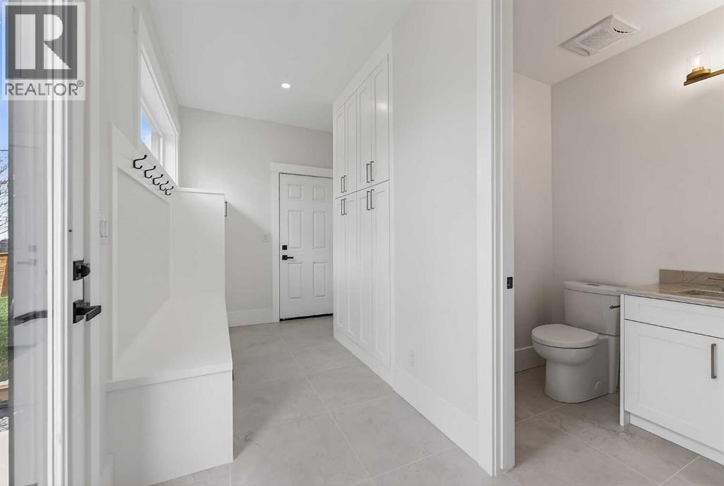 88 Woodlark Drive Sw, Calgary, Alberta  T3C 4H5 - Photo 22 - A2308397
